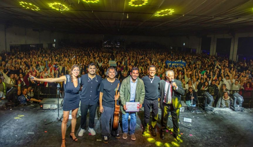 Los Nocheros brillaron en la Fiesta Nacional de la Guitarra