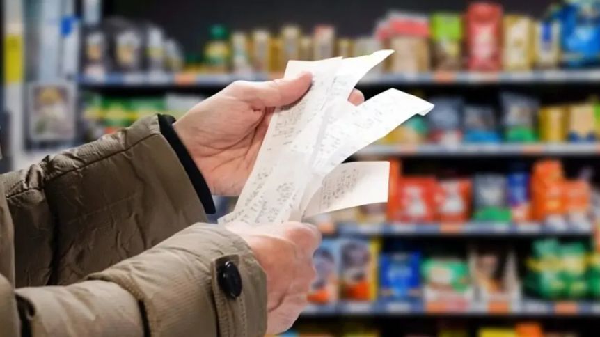 En medio de una menguante caída del consumo, el INDEC difunde hoy la inflación de abril