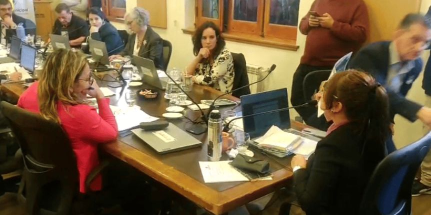 Cortés no pega una: el Concejo rebotó un proyecto para modificar el estatuto municipal