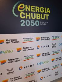 Torres encabeza en Buenos Aires el encuentro “Energía Chubut 2050” 