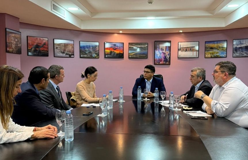 Newmont confirmó que ampliará sus operaciones en Santa Cruz en 2026