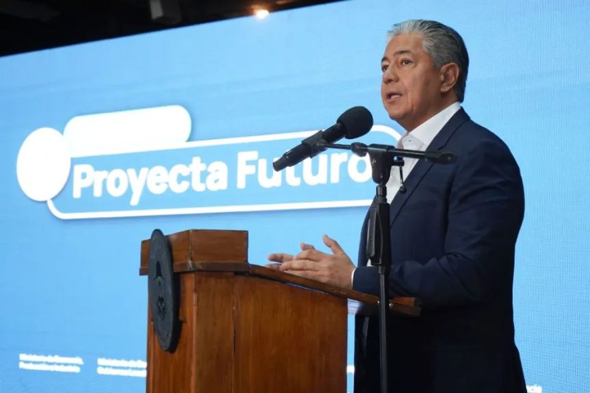 En modo electoral, Figueroa llamó a votar legisladores que gestionen más recursos