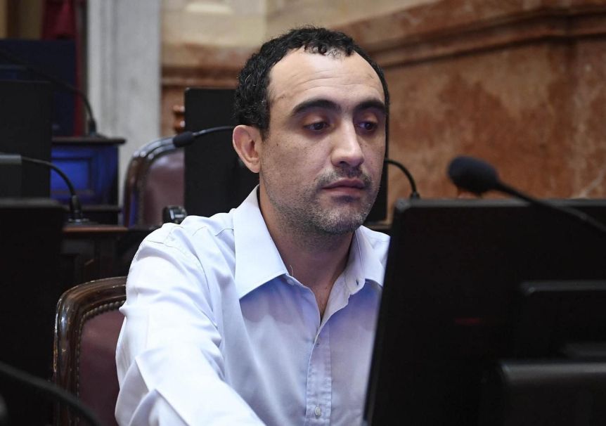 Senador santacruceño pidió congelar su sueldo hasta fin de año