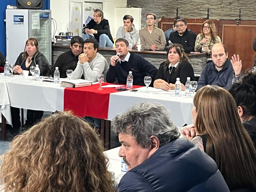 La UCR metió quinta a fondo y dio luz verde a la constitución de frentes electorales