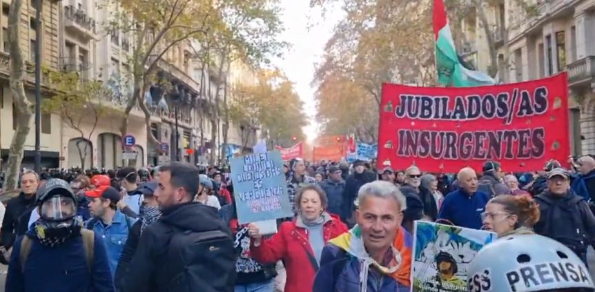 Masiva marcha a Plaza de Mayo por el fallo contra CFK