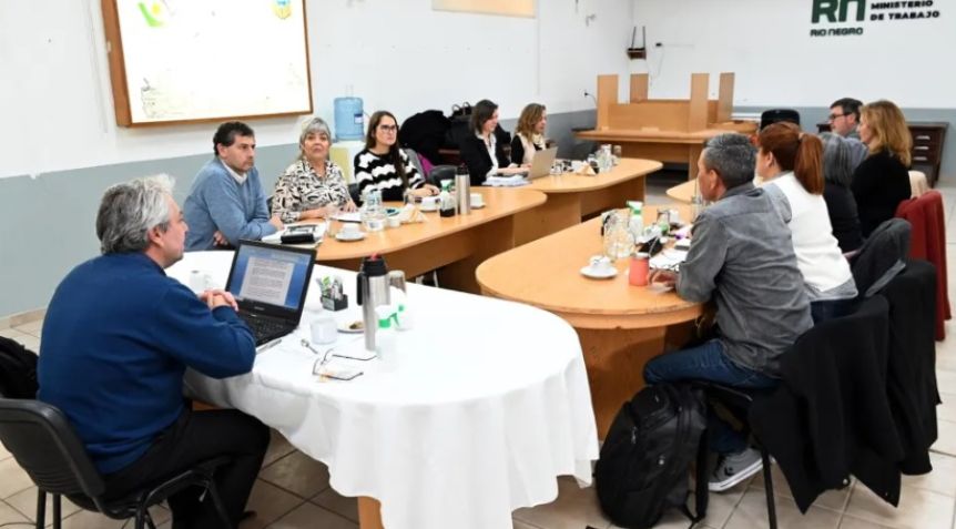 Conflicto docente: Unter calificó de “irrisoria” la oferta del Gobierno y llamó a un paro