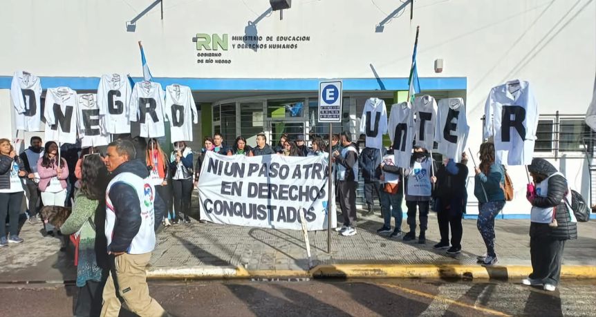 Paro docente y control de asistencia: semana de alto conflicto en educación