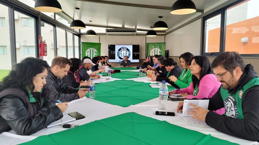 ATE aceptó la oferta salarial del Gobierno de Río Negro, pero con condiciones