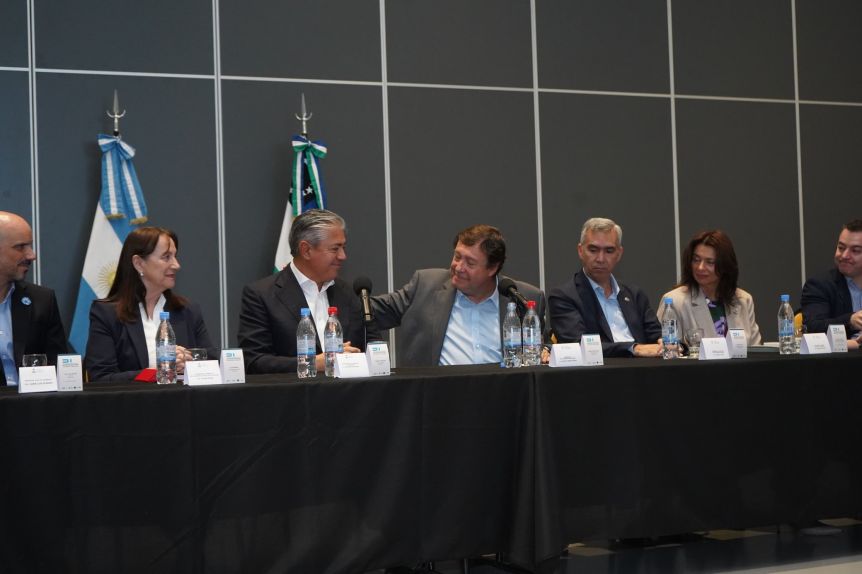 Hermandad sureña: Weretilneck y Figueroa fortalecieron lazos en pos del desarrollo