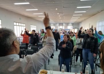 La “proscripción” de CFK reaviva a los peronismos patagónicos