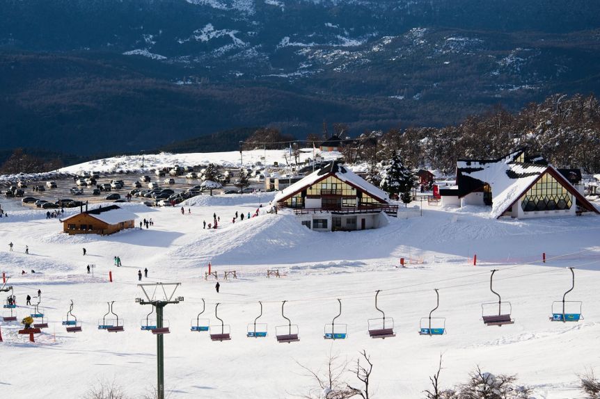 Cerro Chapelco: se oficializó la nueva concesión a Transportes Don Otto por 25 años