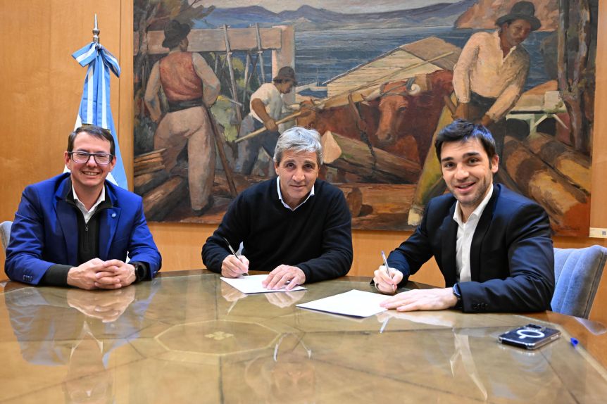 Torres acordó con Caputo que la Provincia se haga cargo de la obra de la ruta 40