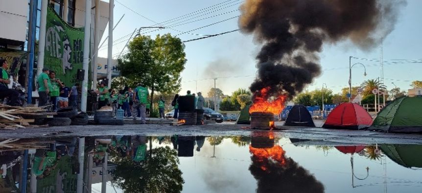 ATE prepara protestas para el miércoles contra los despidos y sanciones en PAMI