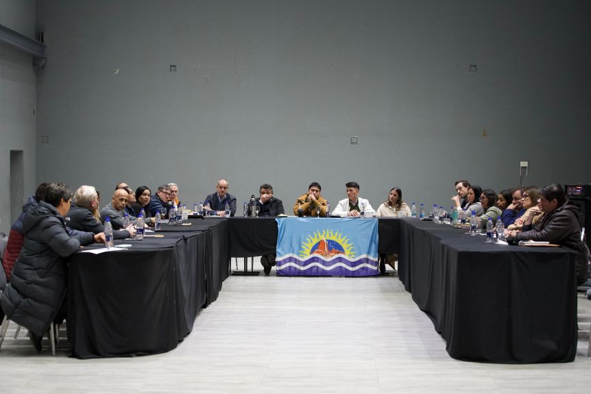 Vidal reunió a directivos hospitalarios y anunció medidas para el sistema de salud