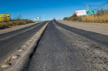 Weretilneck subió el tono a la pelea y demandó a Nación por el estado de la Ruta 151 