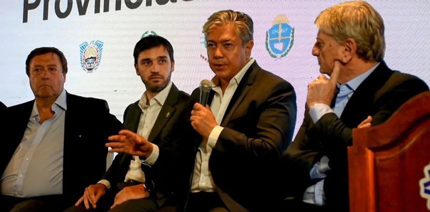 Los gobernadores preparan la respuesta a Milei en el Senado: las reacciones patagónicas