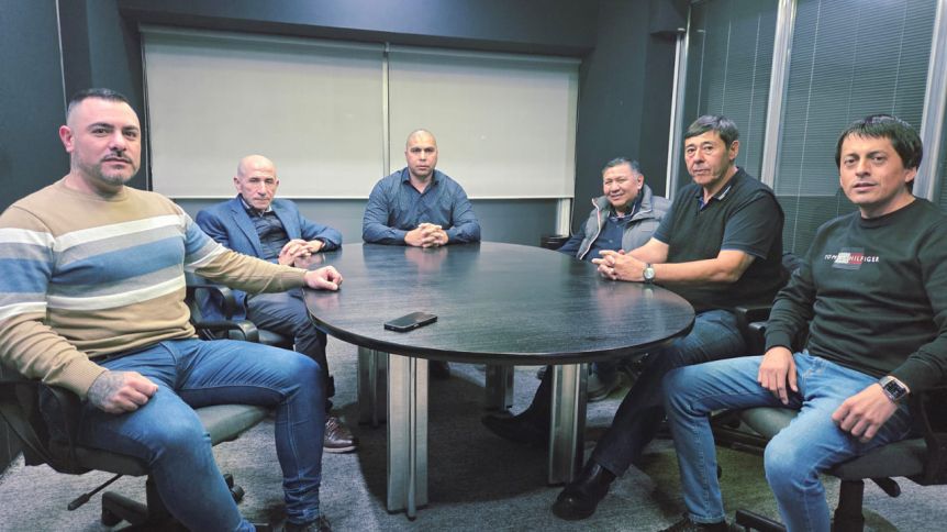Los petroleros meten presión y se organizan para la vuelta del frente gremial