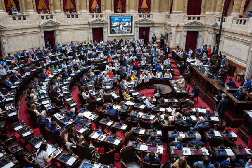 Con la UCR fuera del juego, las ocho alianzas que se presentarían en las legislativas