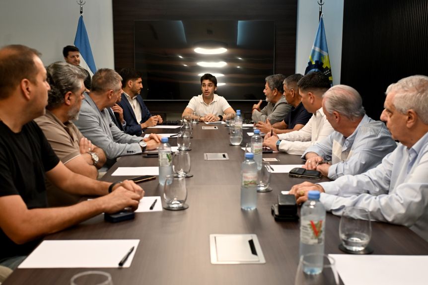 Con Torres en la mesa, Provincias Unidas busca consensos con los gremios