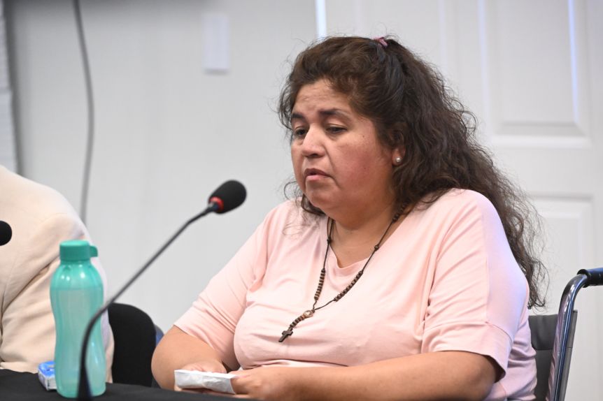 Pese a incumplimientos, mantienen la prisión domiciliaria a la exministra Huichaqueo