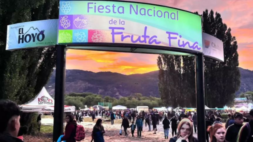 Debido a los graves incendios, se suspendió la Fiesta Nacional de la Fruta Fina