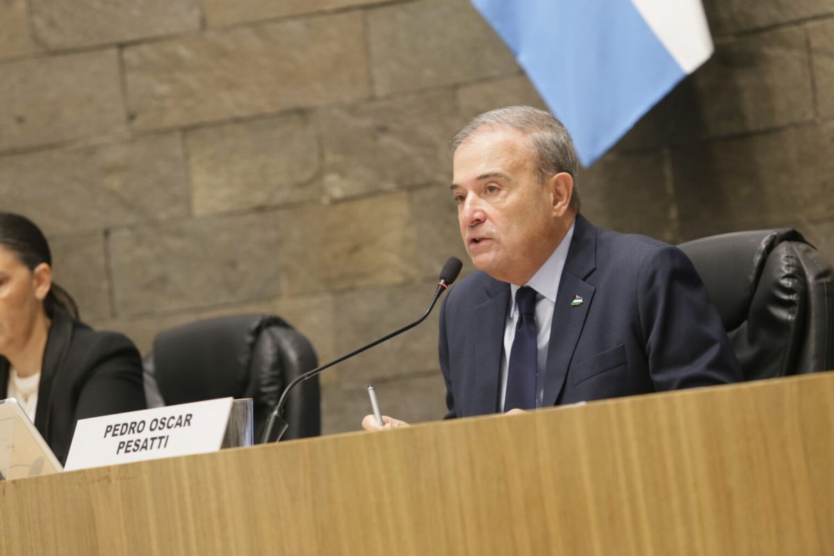 La Legislatura se prepara para votar el traspaso de rutas, entre las críticas del vice