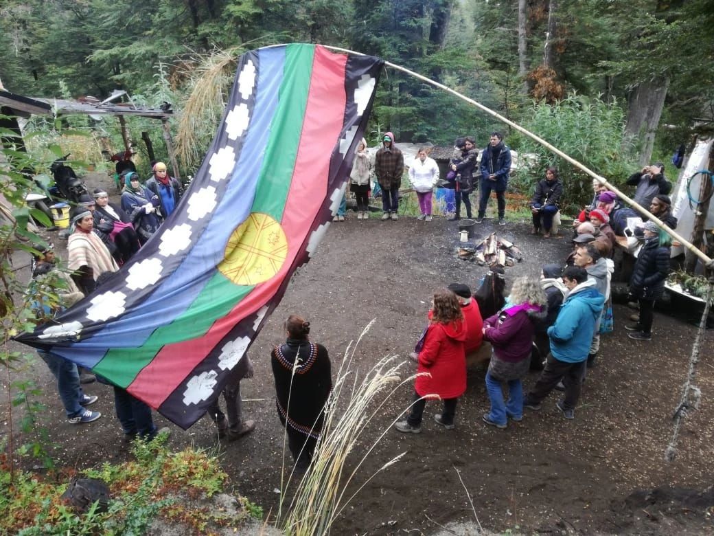 La Justicia rechazó el desalojo y reconoció la posesión mapuche en Villa La Angostura