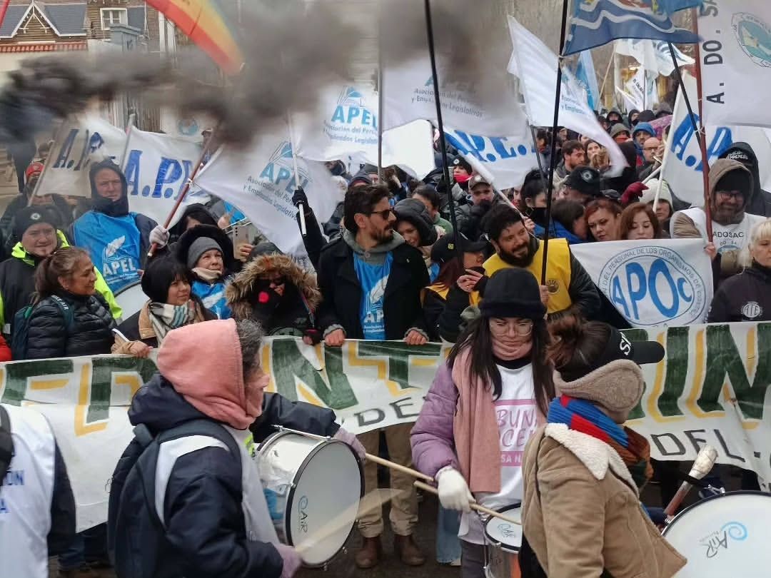 APEL volvió a cruzar a Leguizamón y denunció una “persecución” contra sus dirigentes