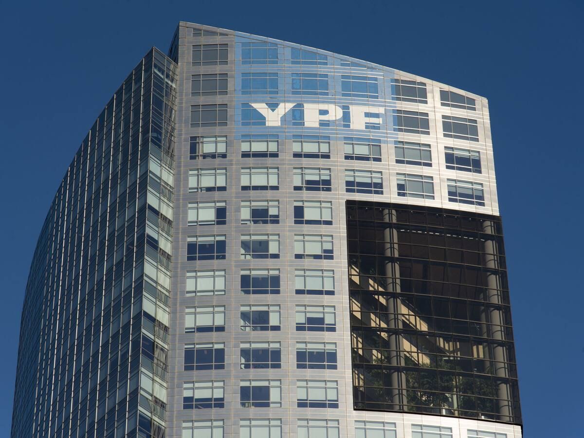 YPF consiguió US$1.200 millones en el mercado internacional y busca extender sus vencimientos