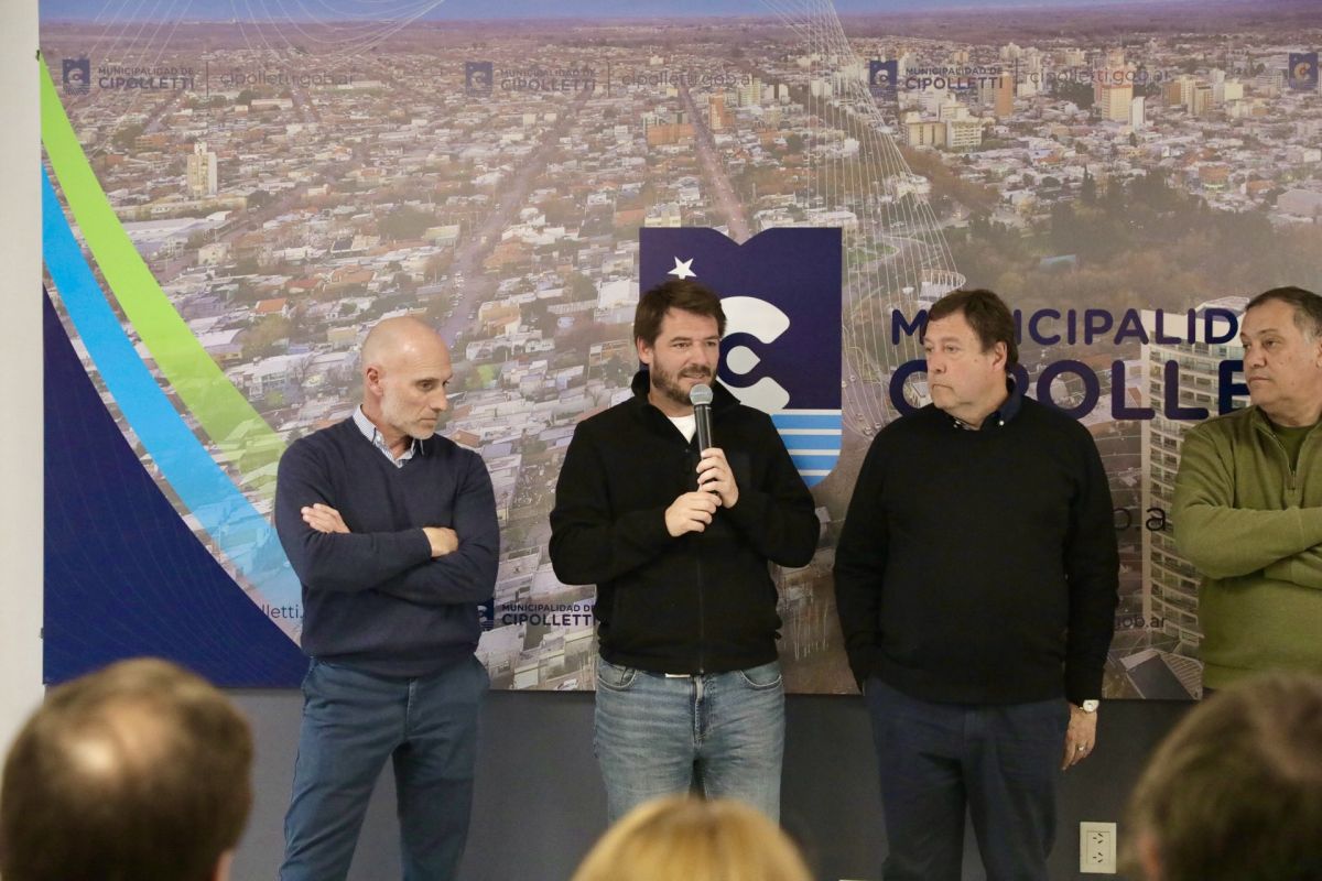 Cipolletti licitó una obra de agua por $451 millones para reforzar el servicio en el centro