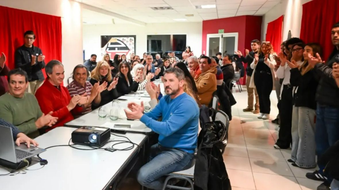 Ferrero recibió el apoyo de la UCR provincial para ir por la intendencia de Gaiman