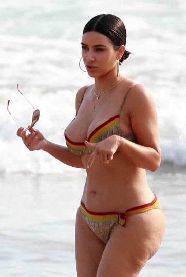 ¡Irreconocible! Así luce el cuerpo de Kim Kardashian sin Photoshop
