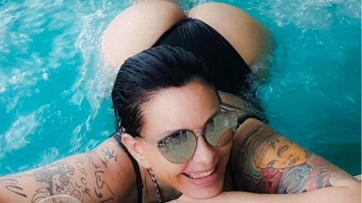 Daniela Cardone volvió a incendiar Instagram con su hilo dental