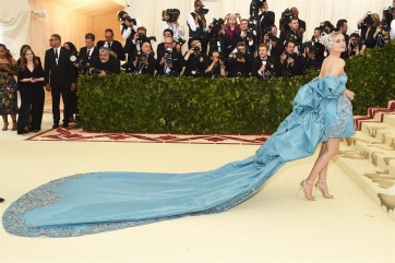 Gala del MET en Nueva York: moda y religión en la alfombra roja