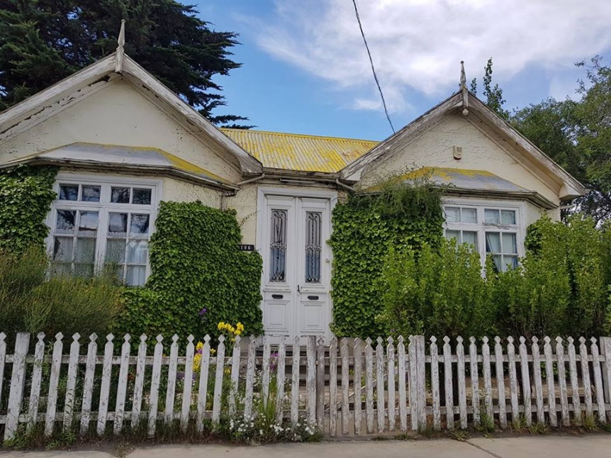 Ladrones ingresaron a la casa de los abuelos de Alicia y Néstor Kirchner y maniataron a su prima