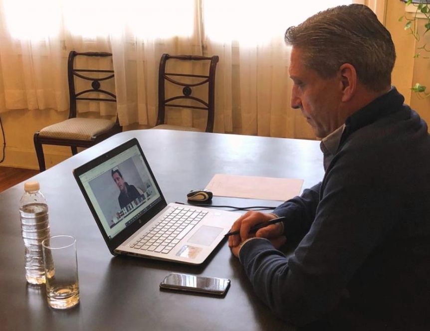 Arcioni participó de una videoconferencia con Massa y referentes del Frente Renovador