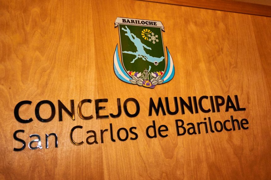 Alarma en el Deliberante de Bariloche tras el positivo de un asesor