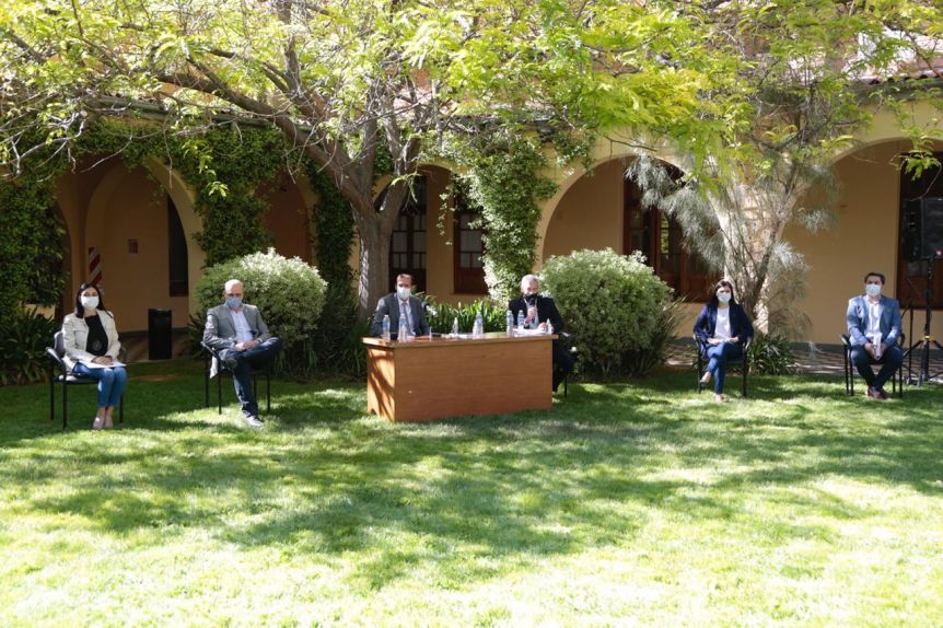 Neuquén presentó un Presupuesto con un déficit estimado en 2.236 millones de pesos