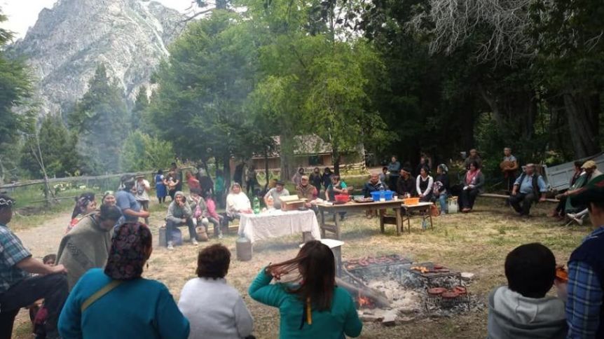 Conflictos de tierras: frenaron un desalojo en Villa La Angostura