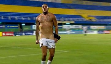 Futbolista argentino hizo un festejo desubicado y recibirá una sanción