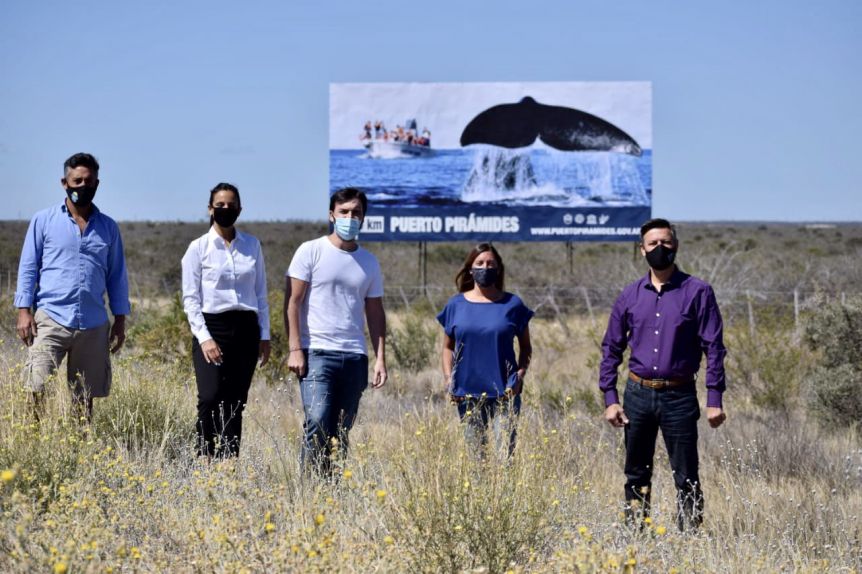 Intendente de Juntos por el Cambio inauguró un cartel y se convirtió en meme