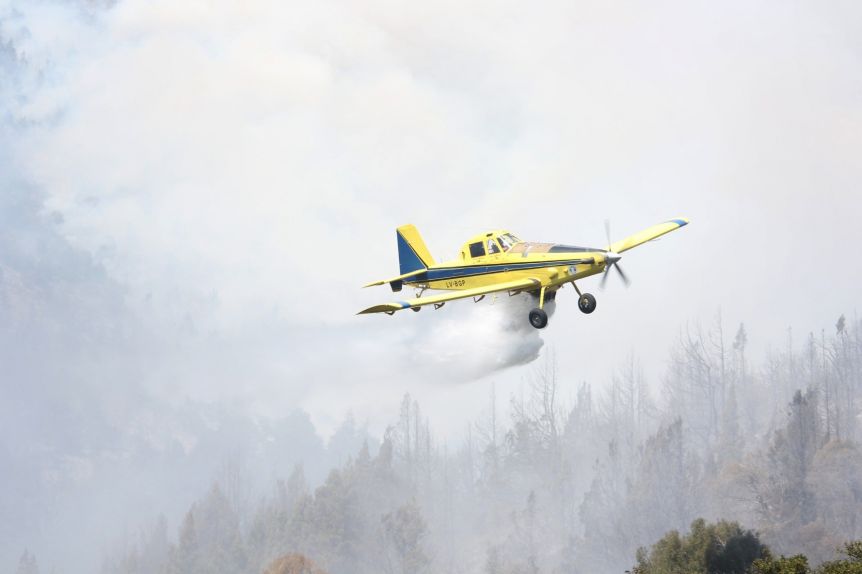 Incendios: Nación refuerza el apoyo para evitar el avance del fuego en El Bolsón