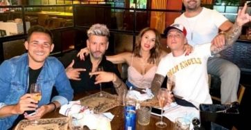 Cada vez más cerca: Barby Silenzi a los besos con el Polaco
