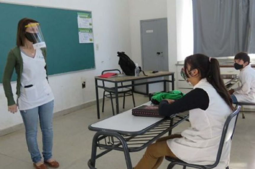 Vuelta a clases: los alumnos alternarán entre la presencialidad y la virtualidad