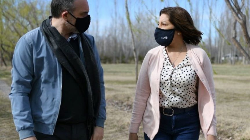 Chispazos entre Arabela Carreras y referentes de Todos