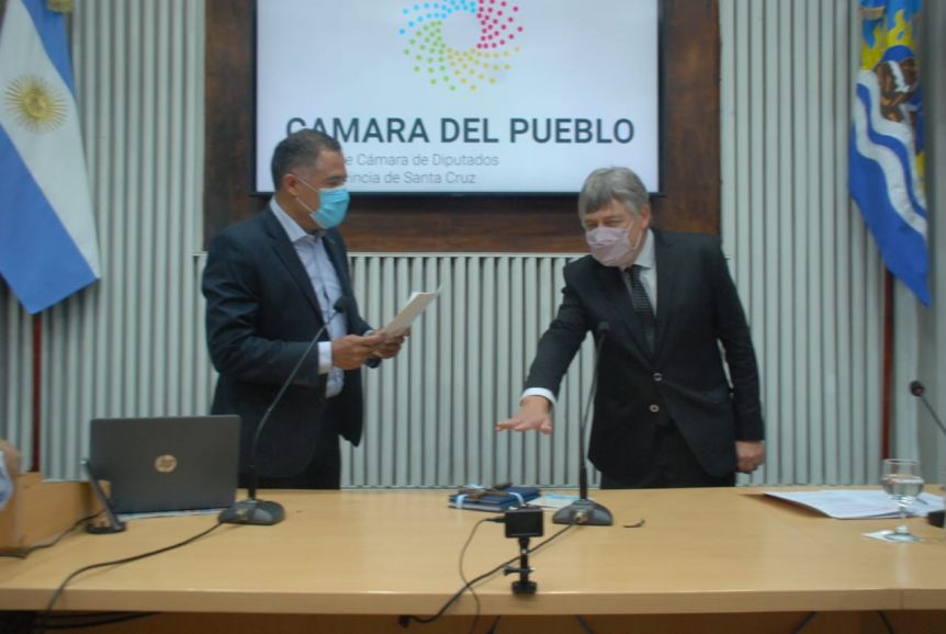 Asumió Gabriel Oliva en la Cámara de Diputados santacruceña