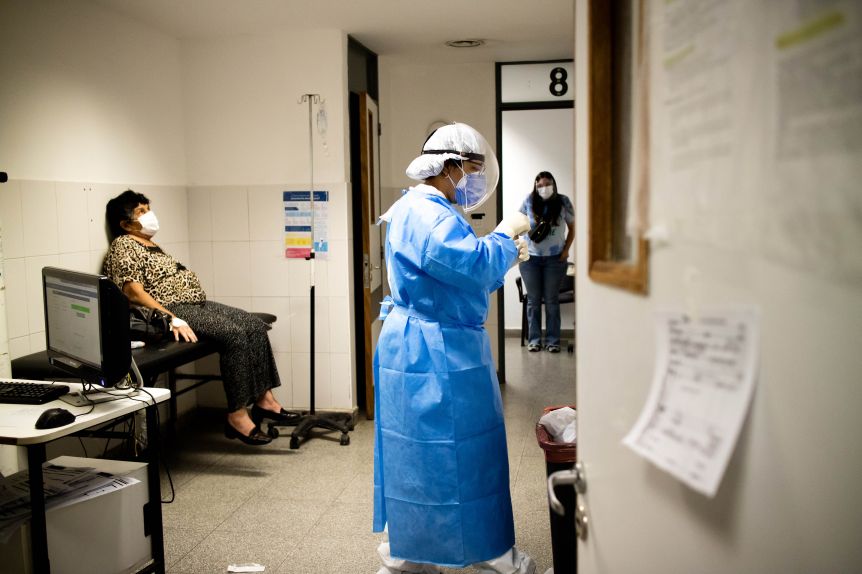 Segundo record consecutivo de muertes diarias por coronavirus en la Argentina