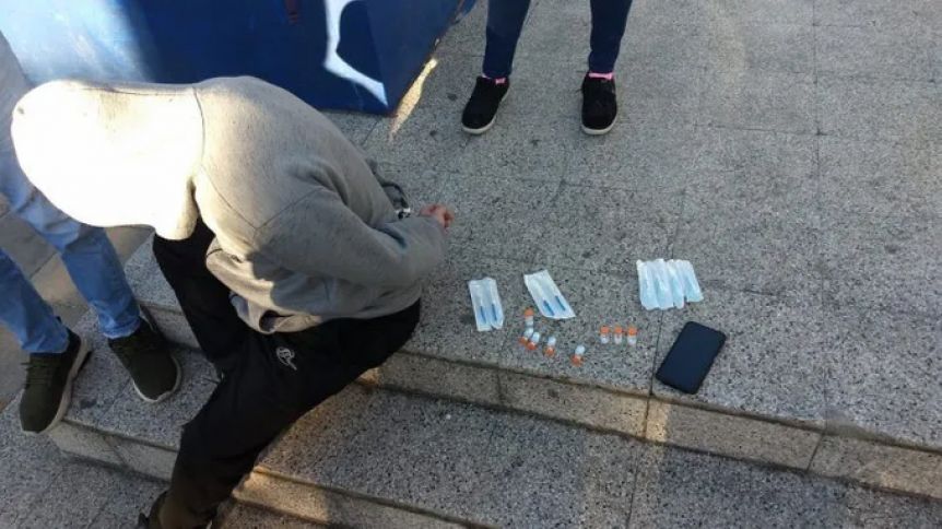 Detuvieron al hombre que robó vacunas contra el coronavirus y las vendía