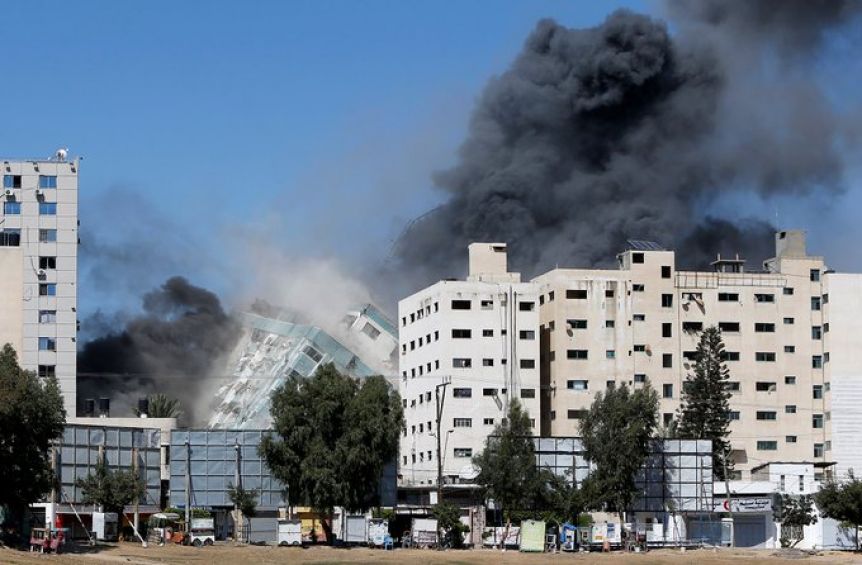 Israel respondió y destruyó un edificio de prensa internacional en Gaza