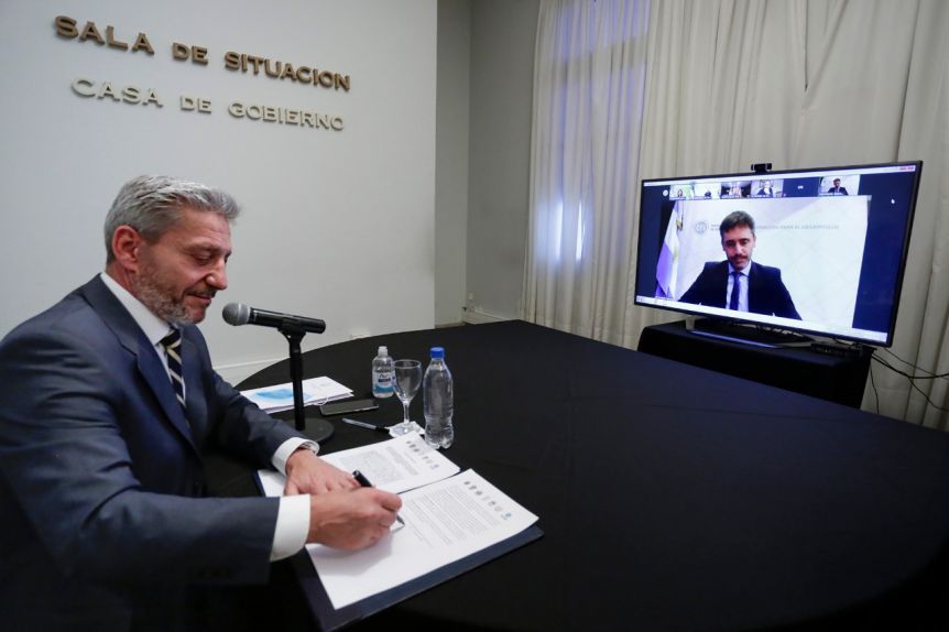 Gobernadores sureños firmaron un convenio para fortalecer la marca Patagonia